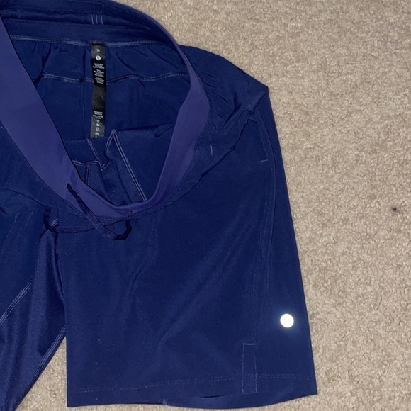 NWOT Lululemon shorts - Picture 5 of 5